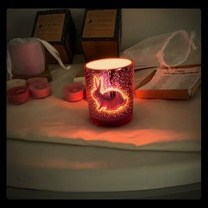Party illusion bunny tea light holder